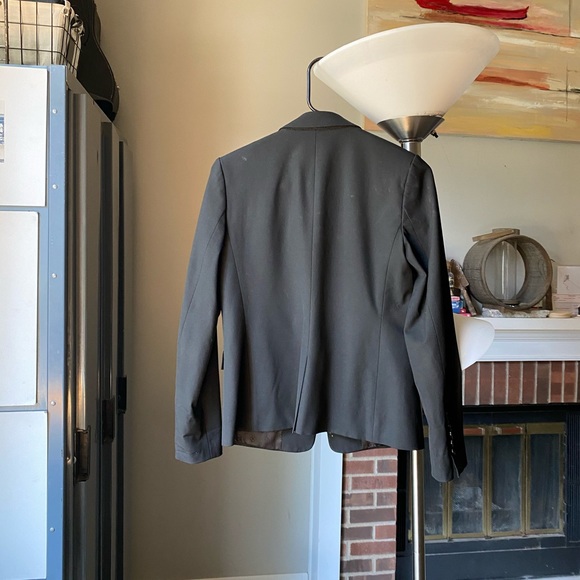 Ann Taylor petite black blazer - Picture 2 of 4